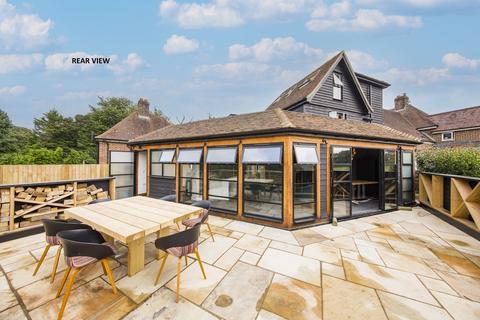 Hurstwood Road, High Hurstwood 5 bed semi