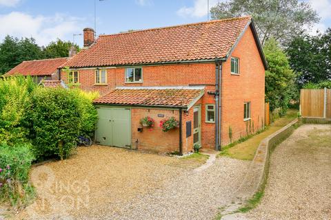 The City, Halvergate, Norwich 3 bed cottage for sale