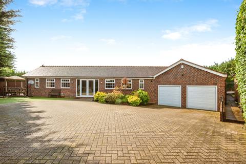 Doncaster Road, Wakefield WF4 4 bed detached house for sale