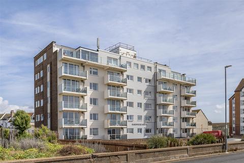 Esplanade, Seaford 2 bed flat for sale