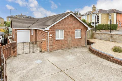 Thornborough Close, Ryde, Isle of Wight 3 bed detached bungalow for sale