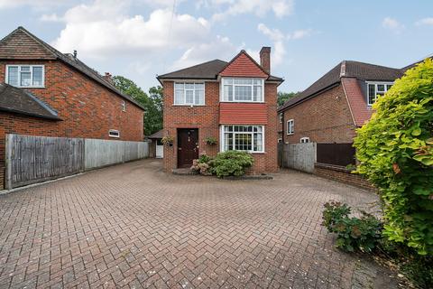 Leopold Avenue,  Farnborough, GU14 4 bed detached house for sale