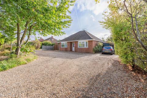 4 bedroom detached bungalow for sale