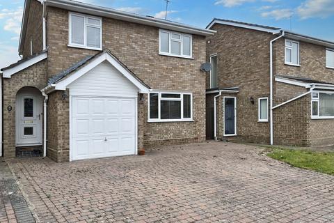 Meadowlands, Ipswich IP10 4 bed detached house for sale