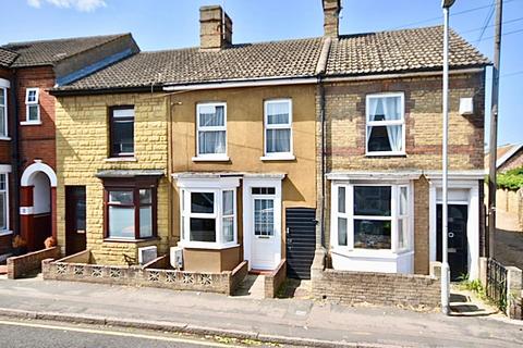 Vandyke Road, Leighton Buzzard, LU7 3HG 2 bed terraced house for sale