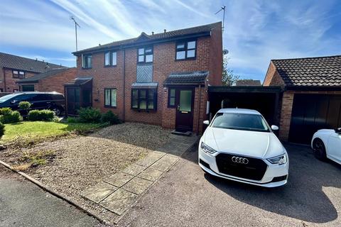 Wessington Drive, Hereford HR1 3 bed semi
