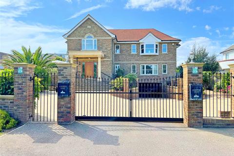 Sea Avenue, Rustington... 2 bed flat for sale