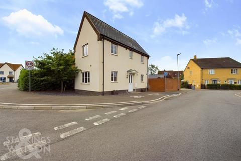 Harvest Way, Harleston, IP20 2 bed link detached house for sale