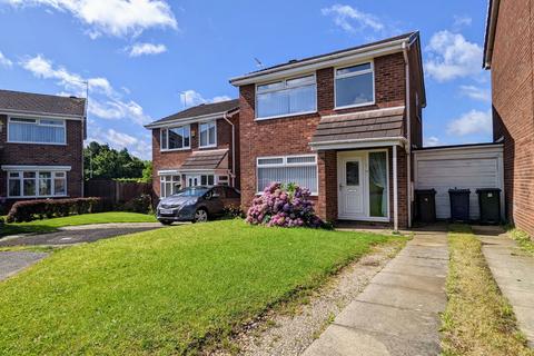 Kestrel Park, Skelmersdale WN8 3 bed detached house for sale