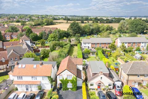 Queens Road, North Weald, CM16 6JE 4 bed detached house for sale