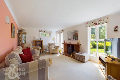 Snow Street, Roydon, Diss 3 bed detached bungalow for sale