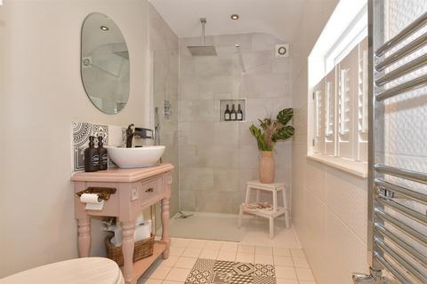 York Road, Rochester, Kent 4 bed terraced house for sale