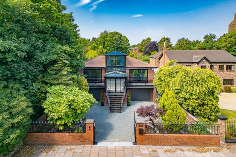 Lulworth Road, Southport PR8 4 bed detached house for sale