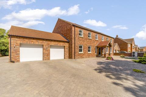 The Paddocks, Skegness PE24 5 bed detached house for sale