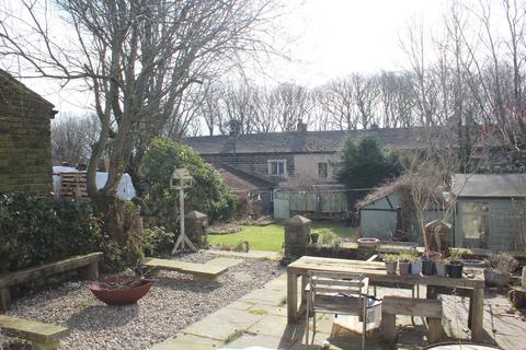 Rochdale Road, Halifax HX4 2 bed cottage for sale