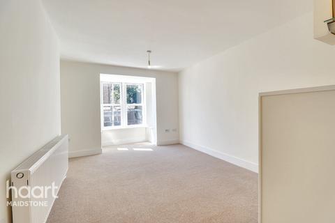 Cornwallis Road, Maidstone 2 bed apartment for sale