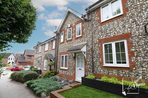 Rosebank Gardens, Northfleet, Gravesend 2 bed terraced house for sale