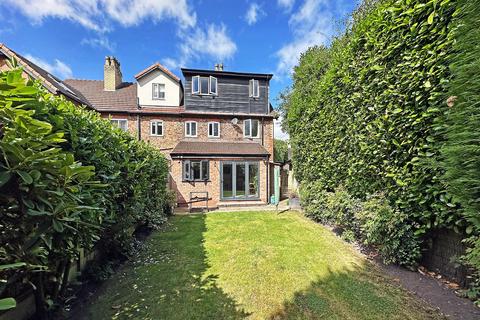 Nursery Avenue, Hale 4 bed end of terrace house for sale