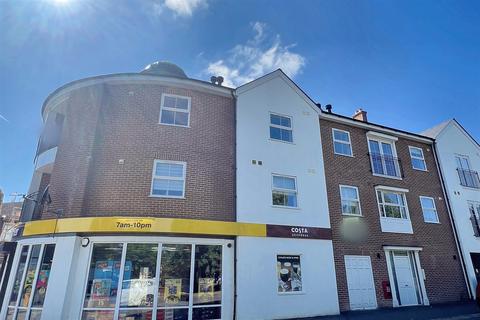 Salisbury 2 bed flat for sale