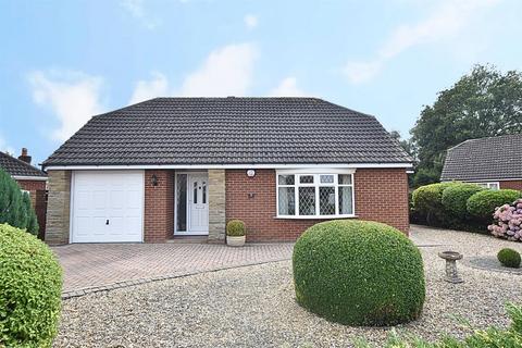 Lindisfarne Avenue, New Waltham DN36 3 bed detached bungalow for sale