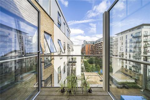 Violet Road, London, Tower Hamlets 1 bed apartment for sale