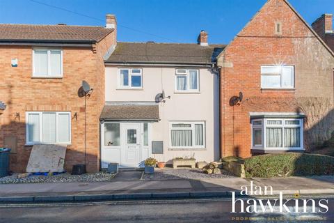 Wood Street, Royal Wootton Bassett. 3 bed terraced house for sale