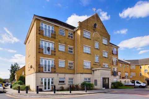 SCOTT ROAD, EDGWARE 2 bed flat for sale