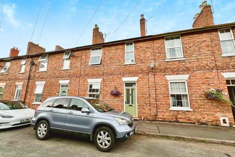 Robertson Road, Grantham, NG31 3 bed terraced house for sale