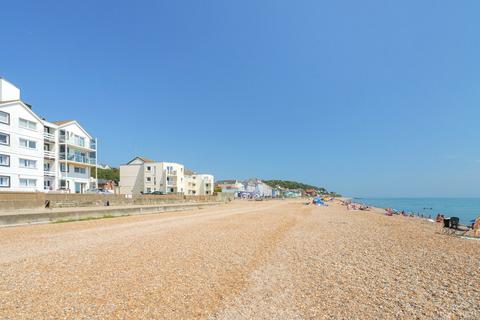 Sandgate High Street, Sandgate... 2 bed flat for sale