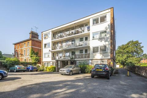 University/Town Centre/Hospital, ... Studio for sale