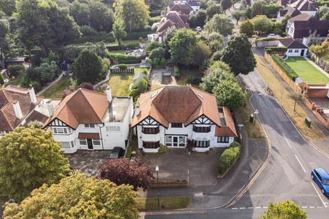 Banstead Road South, Sutton SM2 6 bed detached house for sale