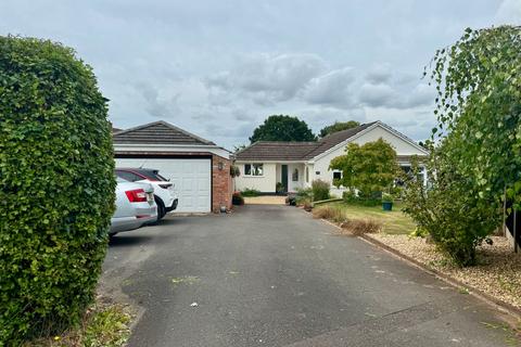 Vine Tree Close, Withington... 3 bed bungalow for sale