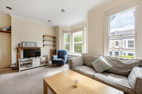 3 bedroom flat for sale