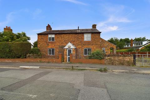 Bretton Lane, Bretton, CH4 2 bed detached house for sale