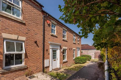 Walker Crescent, Langley SL3 3 bed terraced house for sale