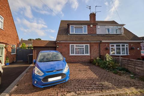 Ambleside, Barwell 3 bed semi