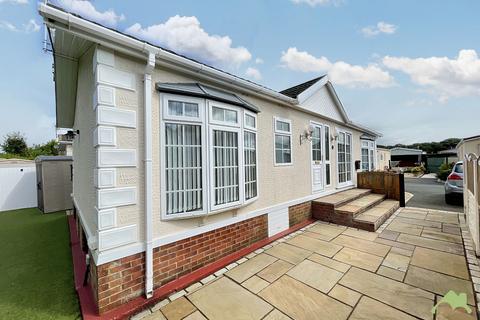 Lyndale Residential Park, Blackpool 2 bed park home for sale