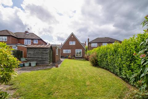 High Green Road, Altofts WF6 3 bed detached house for sale