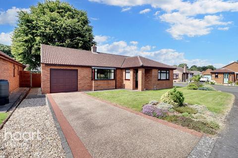 Rectory Close, Binbrook 2 bed detached bungalow for sale