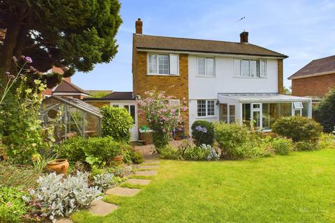 Woodcroft Drive, Eastbourne 4 bed detached house for sale