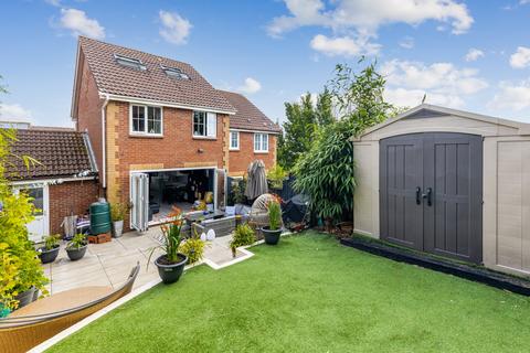 Shearwater Drive, Torquay TQ2 4 bed semi