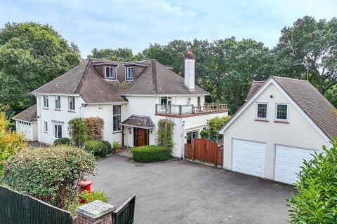 Barrs Avenue, New Milton, BH25 6 bed detached house for sale