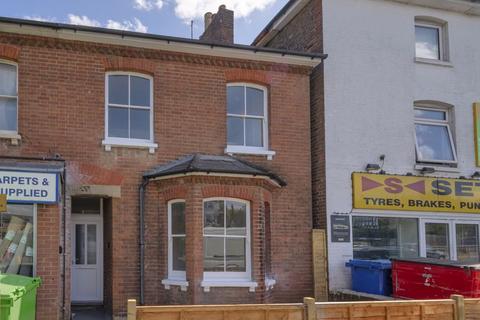 Quarry Hill Road, Tonbridge, TN9 2RT 3 bed terraced house for sale