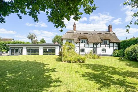 Park Road, Alrewas, DE13 7AJ 5 bed detached house for sale