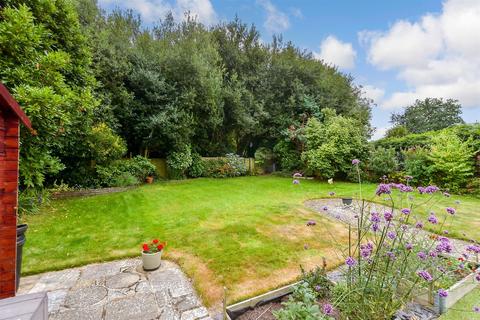 Baring Road, Cowes, Isle of Wight 4 bed detached bungalow for sale