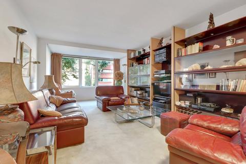 Gloucester Avenue, Primrose Hill 2 bed apartment for sale