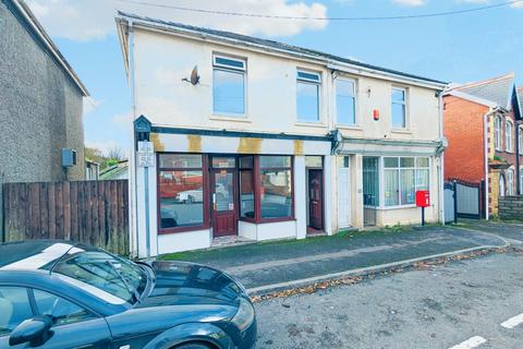 Heol Llanelli, Trimsaran, Kidwelly... Mixed use for sale