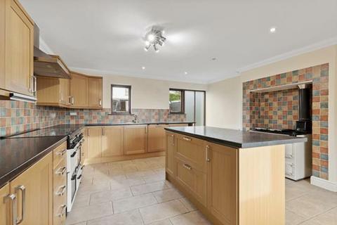 Tufton, Pembrokeshire SA63 3 bed detached bungalow for sale