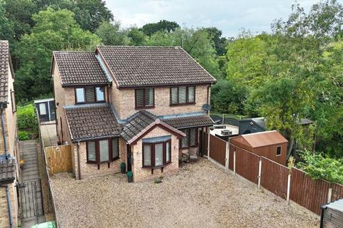 Ennerdale Road, Crewe, CW2 4 bed detached house for sale