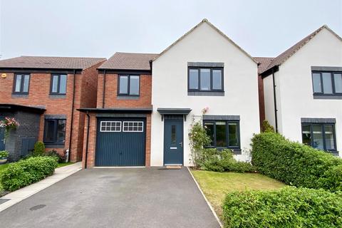 Wooding Drive, Telford TF3 4 bed detached house for sale